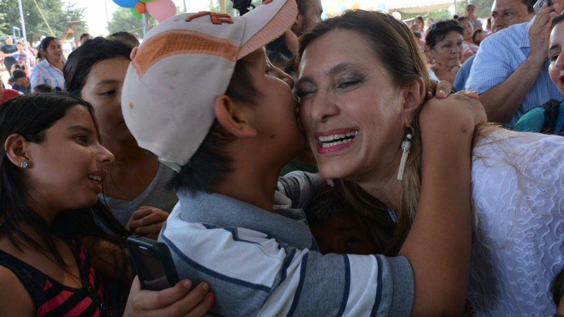 Festejan miles de niños su día con Maki