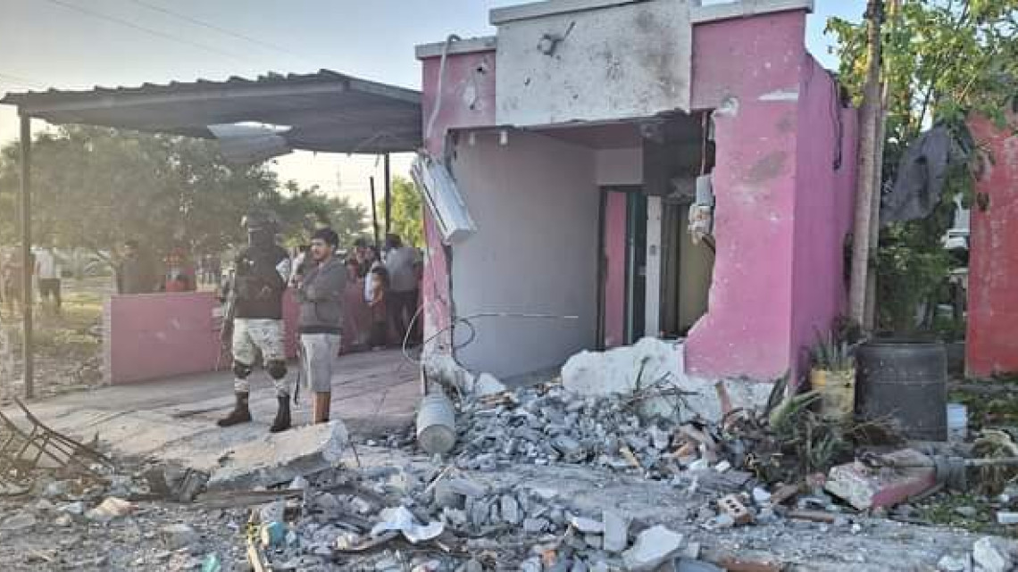 Trasladan a Matamoros a lesionados por explosión en Vallehermoso