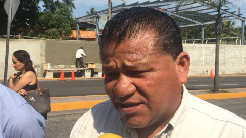 Se quejan obreros del mal servicio que existe en el IMSS