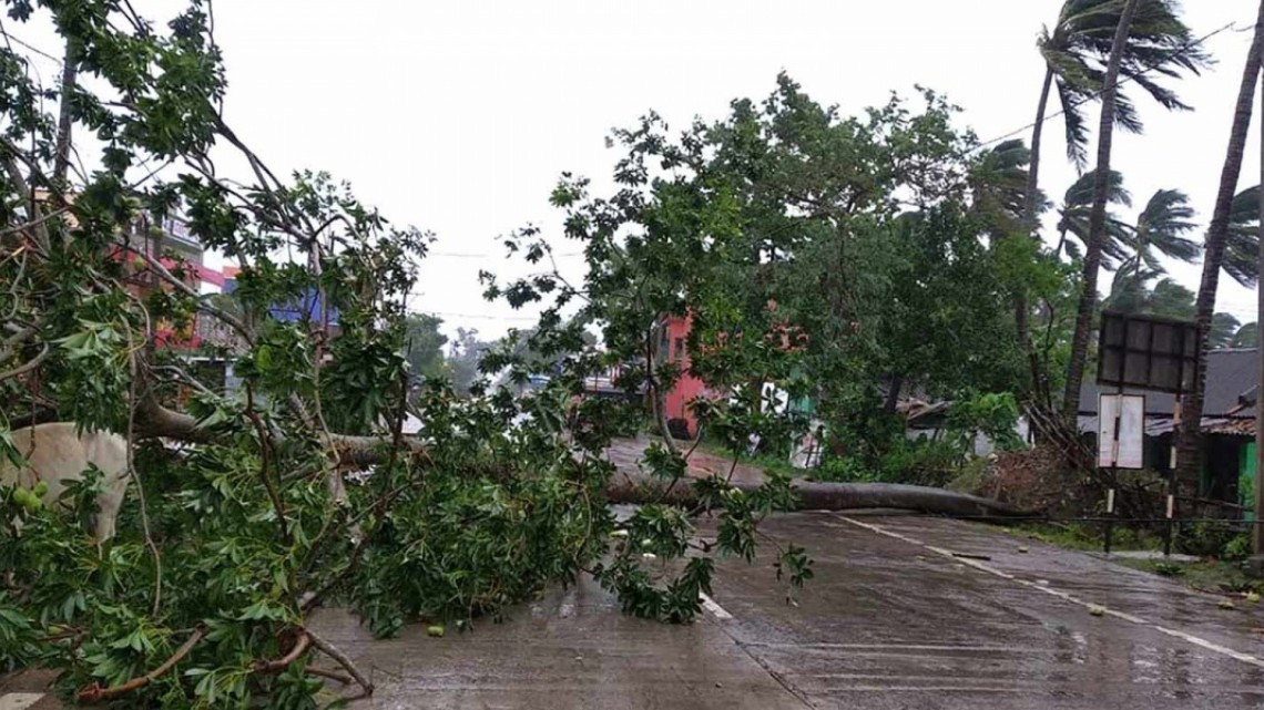 “Amphan” azota India, el ciclón más potente desde 1999