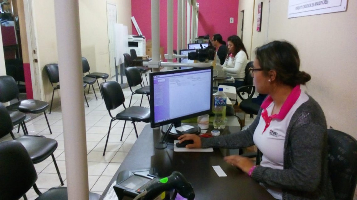 Reanudan todos los trámites en los módulos del INE del cuarto distrito electoral