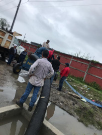 Continúan intensos trabajos de desazolve en canales