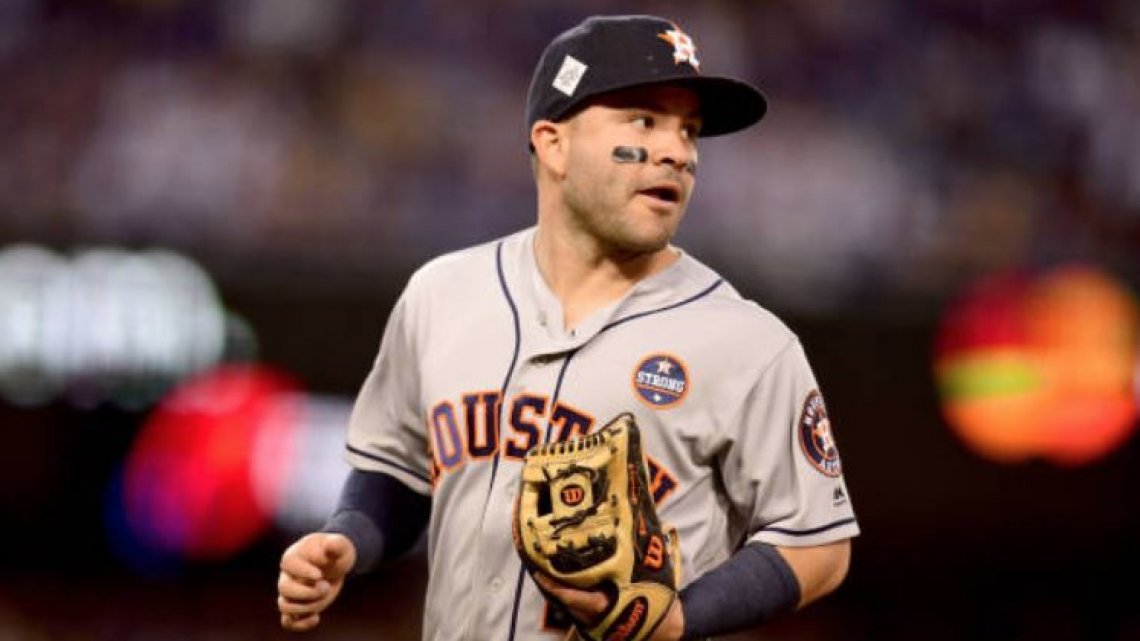 Astros vencen a Dodgers y empatan la Serie Mundial 