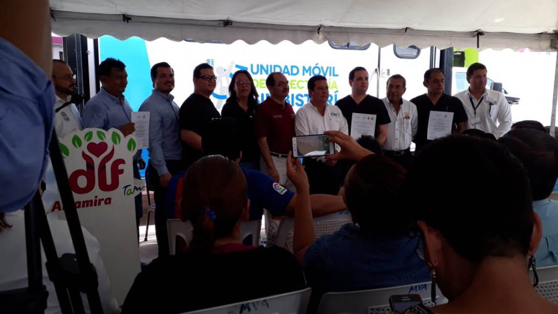 Médicos se certifican para ampliar el programa de vasectomía sin bisturí