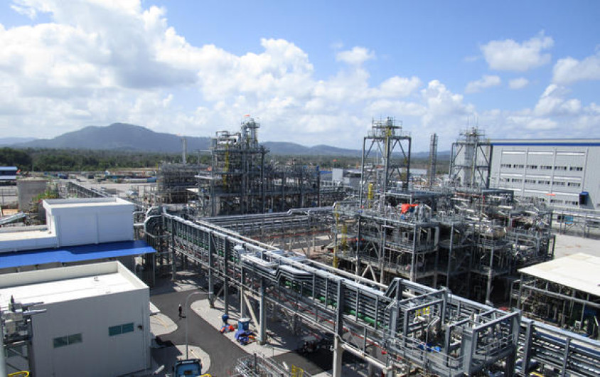 Amenaza con estallar planta química en Houston 