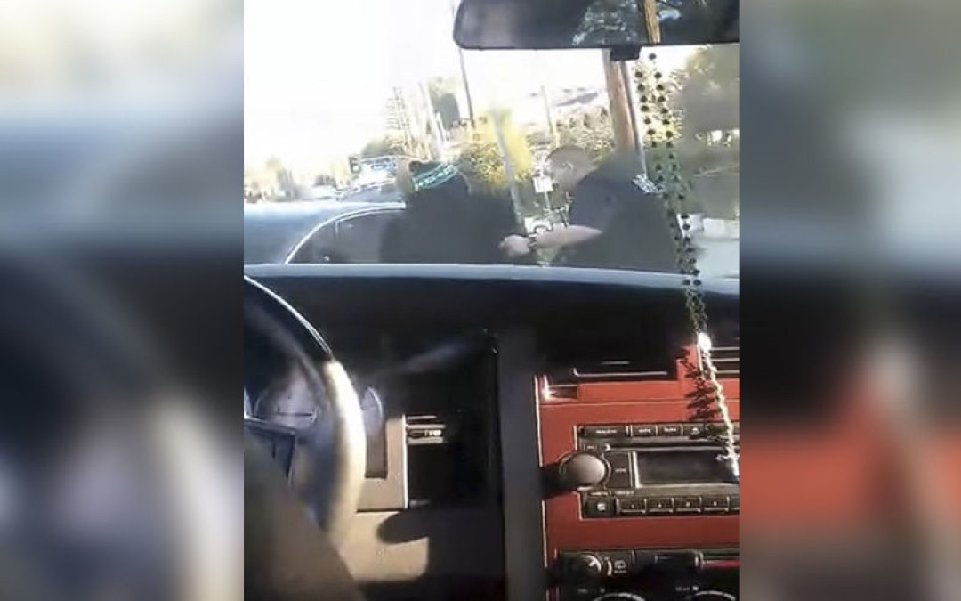 Hija graba el arresto de su padre indocumentado en EU