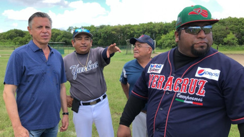 Se compromete Chucho Nader a Modernizar la Unidad Deportiva