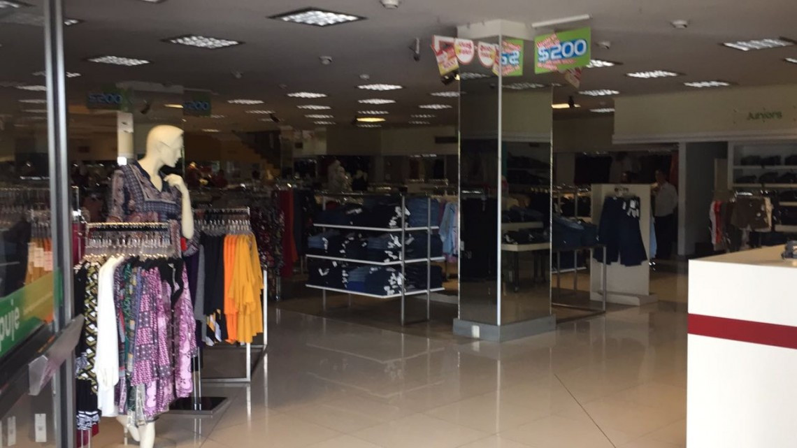 Sigue sin luz parte del centro de Tampico