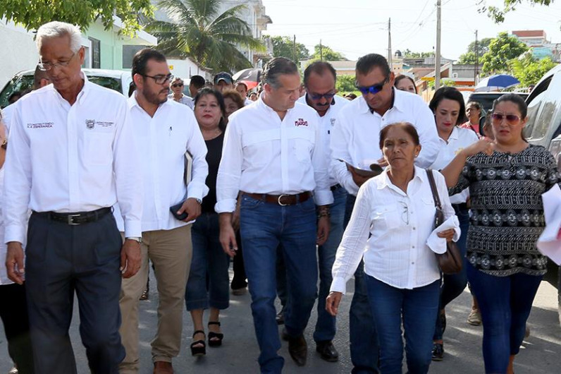 Acude Adrián Oseguera al llamado ciudadano