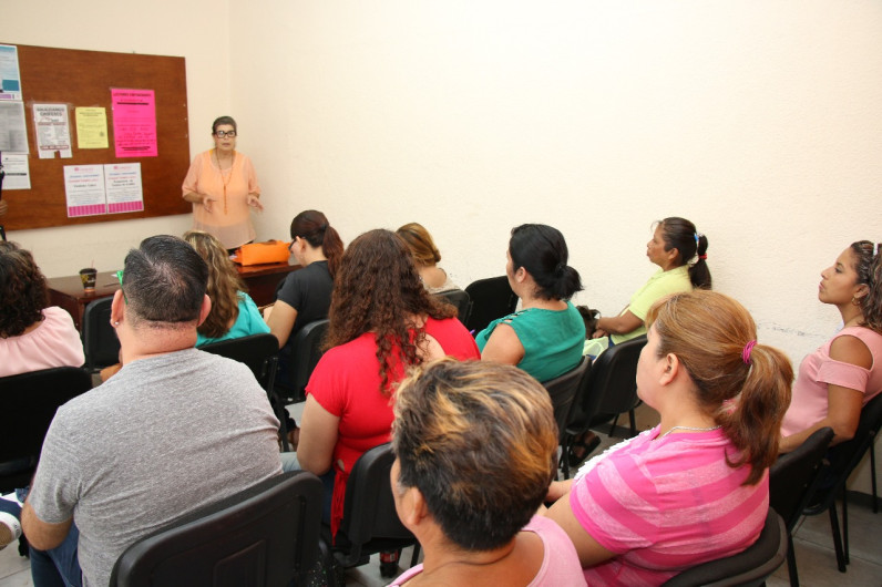 Ofrece Gobierno del Estado, becas de capacitación 