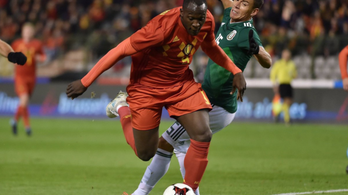 Con doblete de Chucky Lozano, México empata con Bélgica