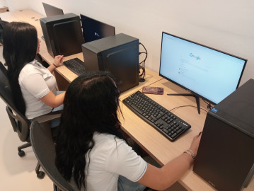 Convocan a curso de computación para mujeres en la Infoteca