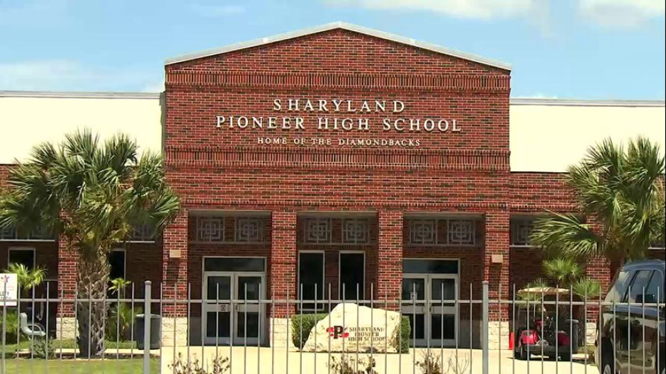 Detienen estudiante de Sharyland por ingresar con pistola