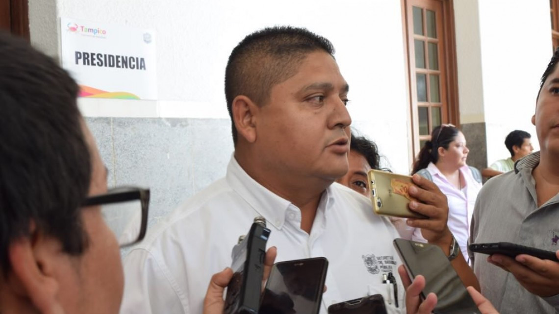 Refrenda Magda Peraza apoyo a nuevo delegado de seguridad en la zona