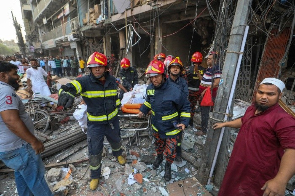 Explosión en edificio de Bangladesh deja 14 muertos