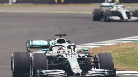 Hamilton se lleva el GP de Gran Bretaña; Checo Pérez termina en la posición 17