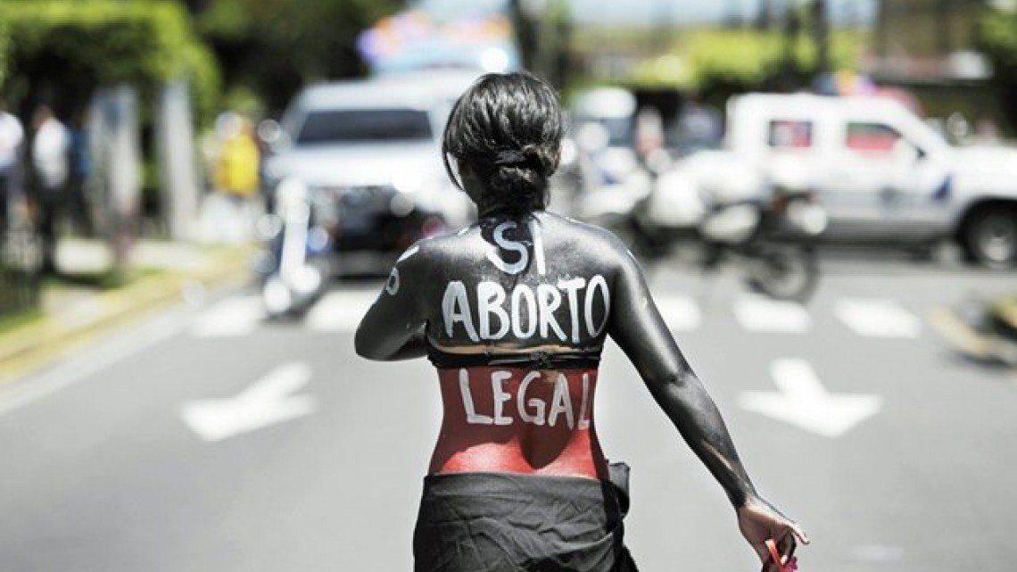 El Constitucional de Chile despenaliza el aborto en tres causales