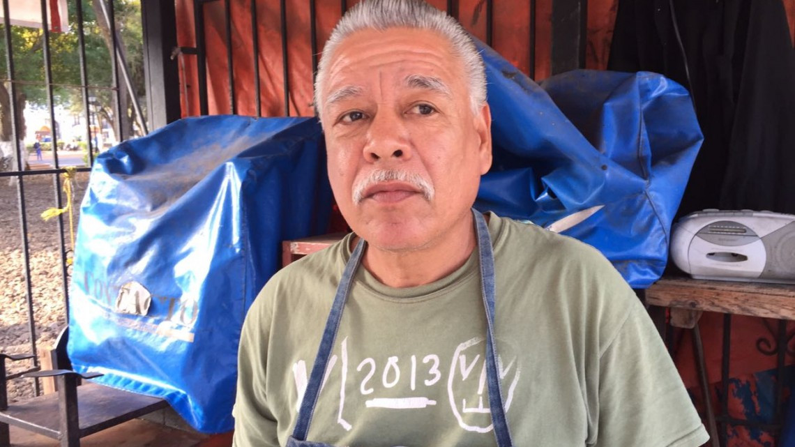 Aseadores de calzado temen ser desalojados de la plaza principal