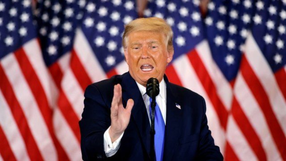 Trump asegura que se encargará de la distribución de vacuna contra COVID-19 de Pfizer