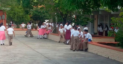Recibirán jóvenes información de salud en escuelas