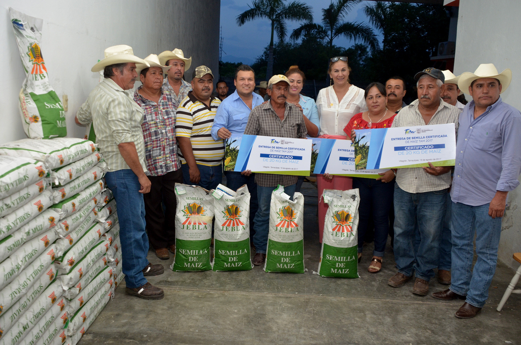Entregan 8 toneladas de Semilla Certificada de Maíz Tam 2017 