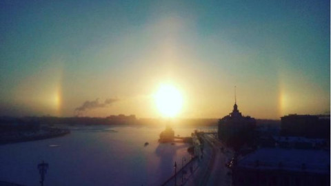 Halo solar vuelve a adornar el cielo de San Petersburgo
