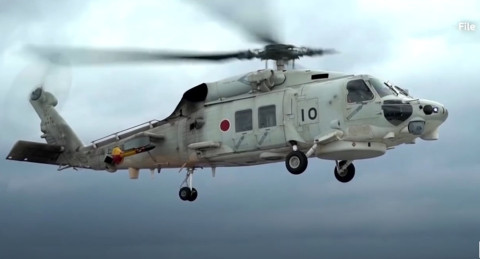 Dos helicópteros de la Marina japonesa se estrellan en el Pacífico; hay 1 muerto y 7 desaparecidos