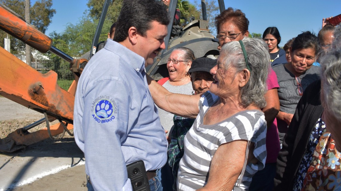 Inicia Municipio reposición de drenaje sanitario.