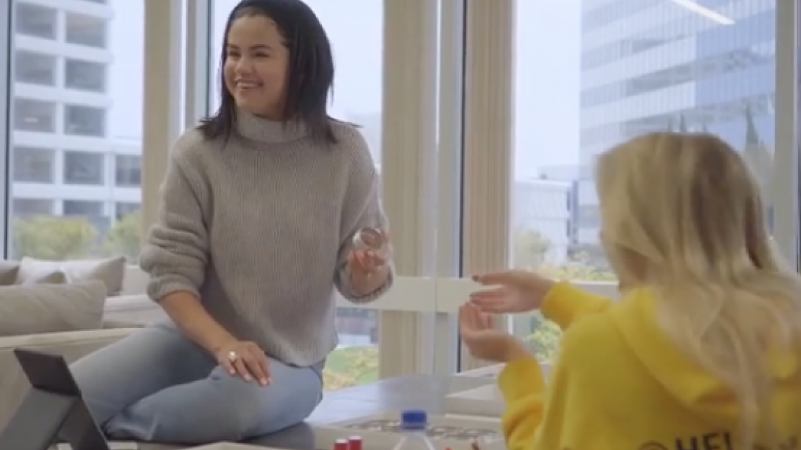 Selena Gómez anuncia su línea de cosméticos