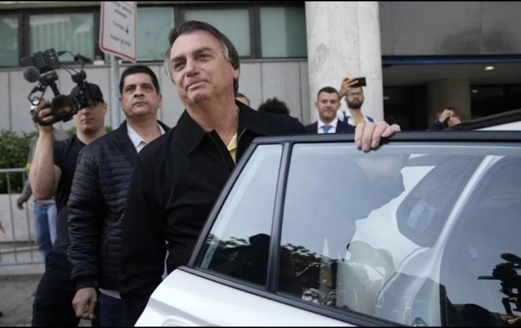 Bolsonaro visita a Javier Milei, a dos días de la asunción presidencial
