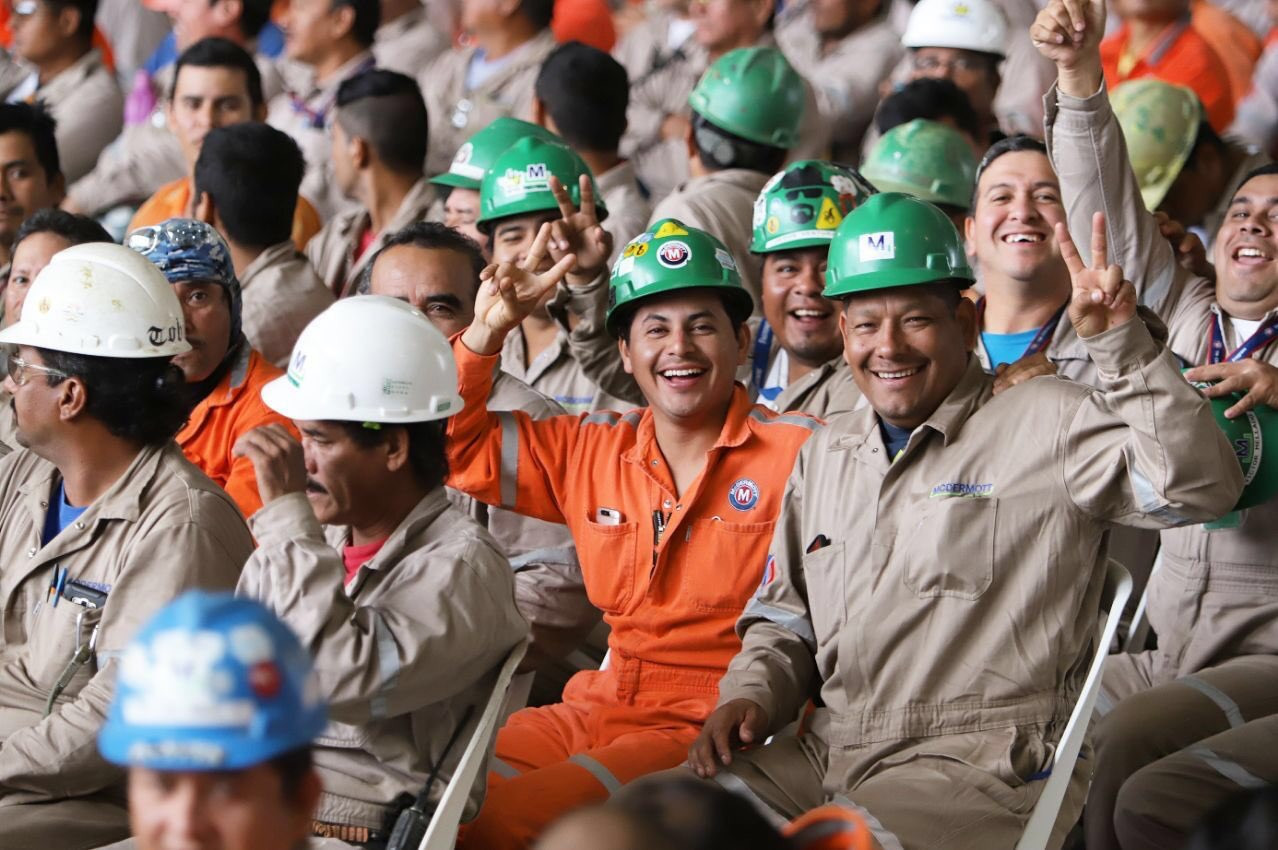 Zarpa la plataforma más grande construida en México