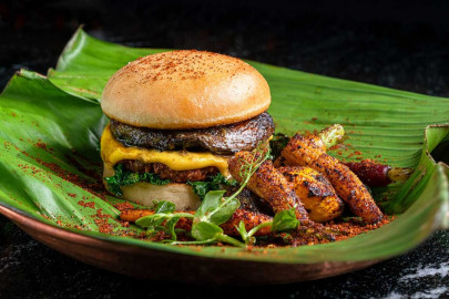 Sonora Grill lanzará hamburguesas hechas de proteína vegetal