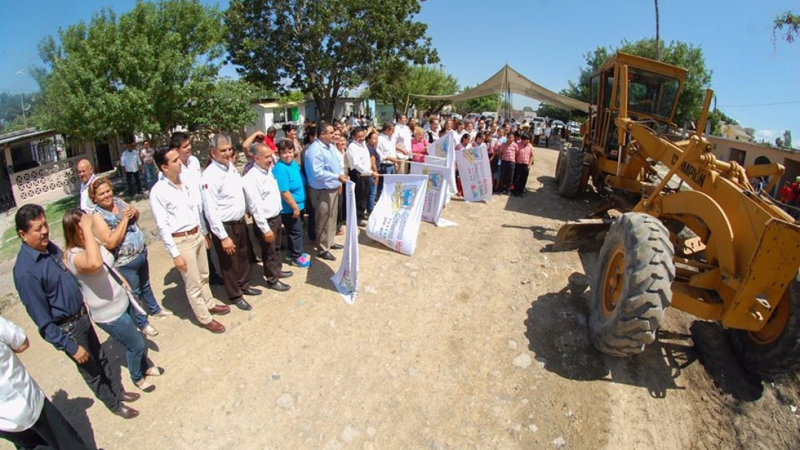 Inicia pavimentación de calle 15