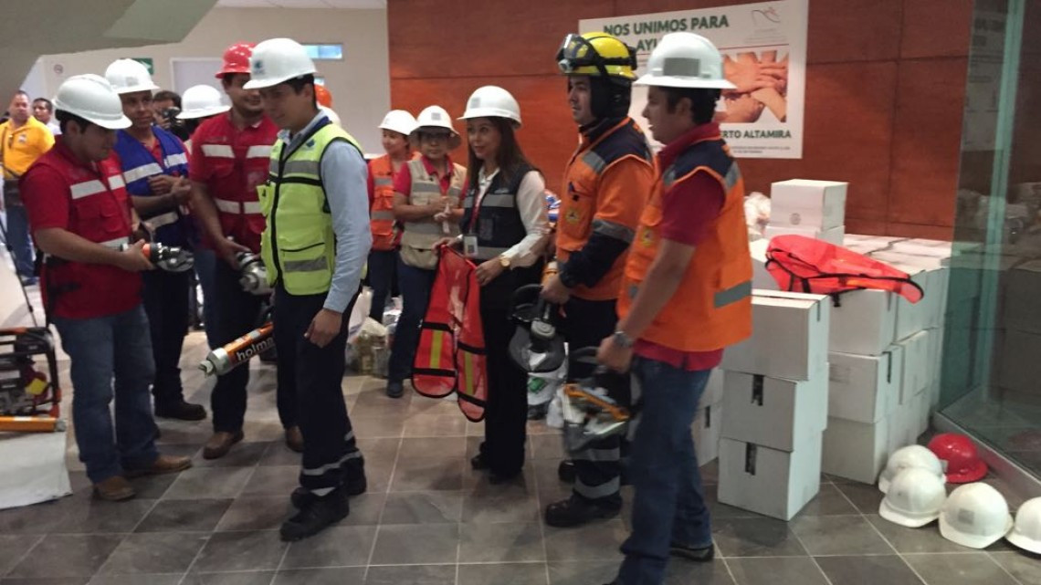 Brigadistas de emergencias de la API Altamira se integran a la ayuda en la CDMX