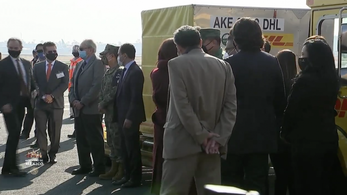 Llega primer embarque de la vacuna de Pfizer contra el covid-19  a México