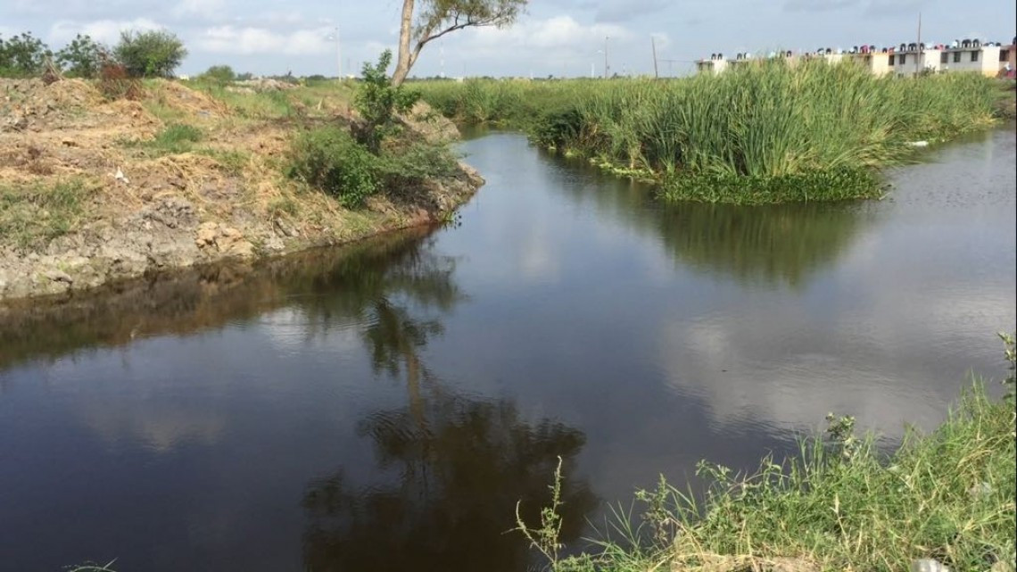 Realizan trabajos de limpieza de canales pluviales y del sistema lagunario