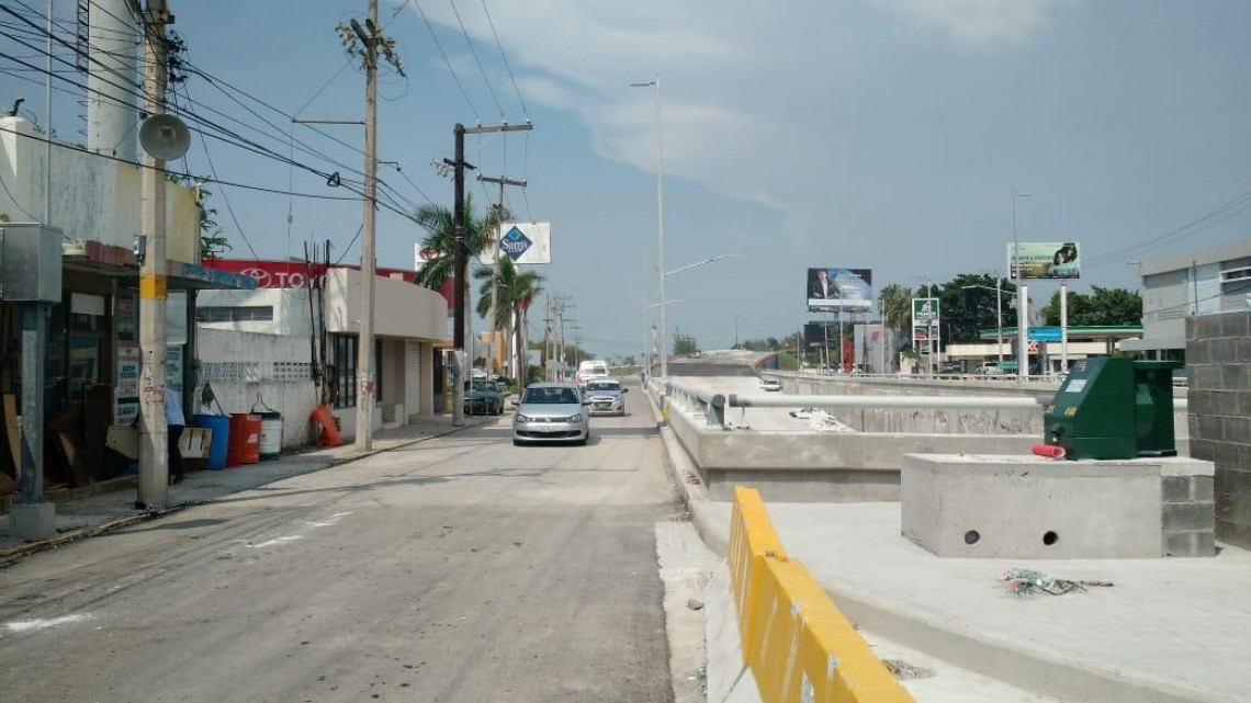 Abren carriles laterales del paso vehicular inferior San Pedro