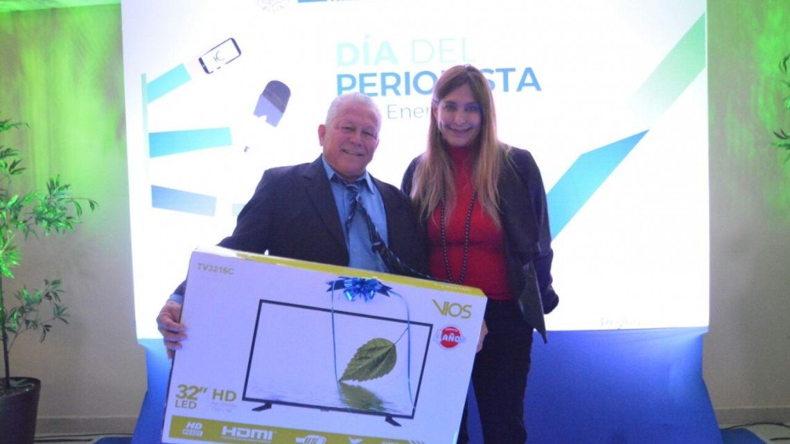 Festeja Gobierno Municipal de Maki Ortiz a periodistas