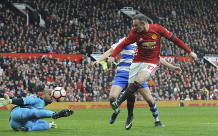 Rooney empata récord, United vence a Reading 4-0 en Copa FA