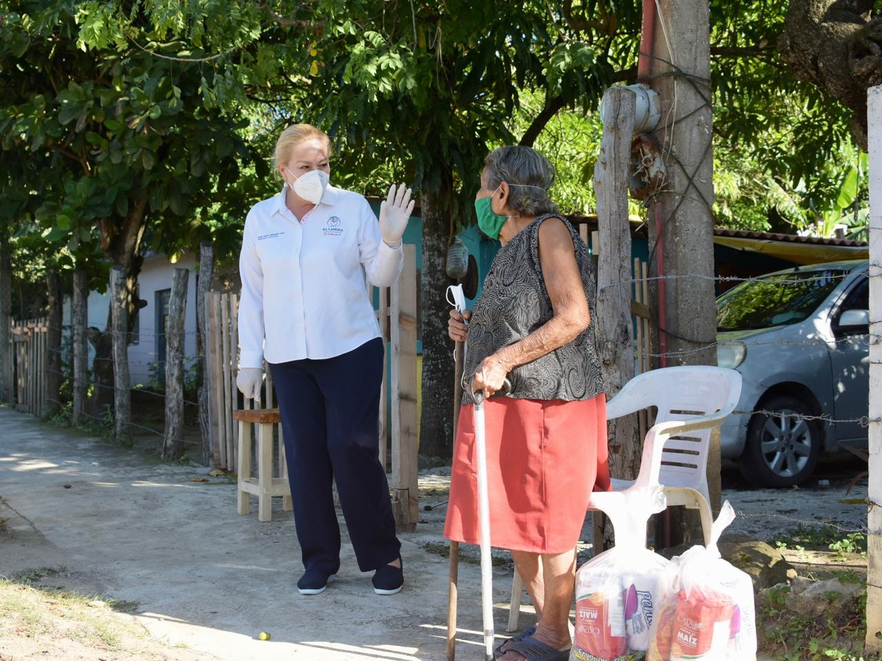 Absoluto respaldo de Alma Laura Amparán a comunidades rurales
