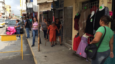 En espera de compras de última hora para mejora de ventas