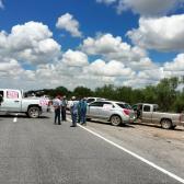 Bloquean agricultores carretera Monterrey-Reynosa