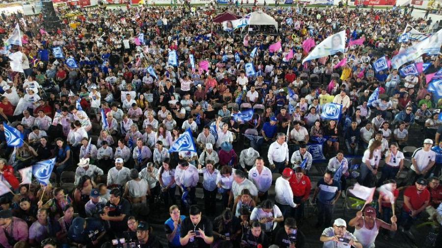 Miles de Matamorenses muestran su apoyo a Lety Salazar en espectacular cierre de campaña 