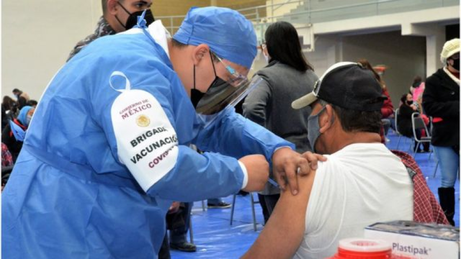 Vacunación para personas de 40 a 49 años iniciará en junio: AMLO