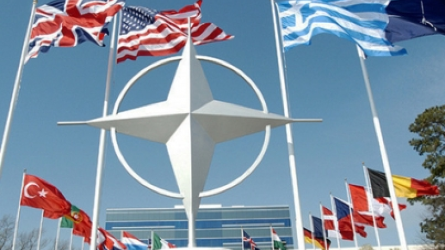 Países europeos miembros de la OTAN subieron 3.8 por ciento gastos en Defensa