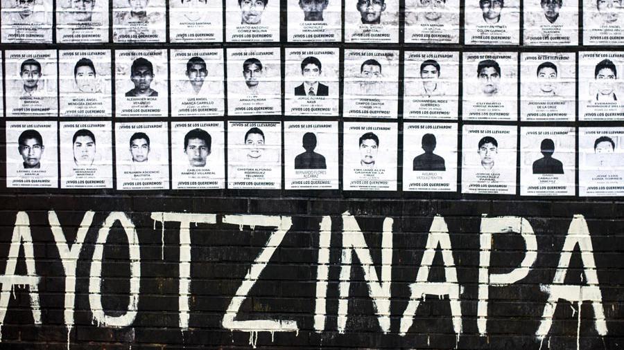 Ocho militares acusados por desaparición forzada en caso Ayotzinapa, son liberados 