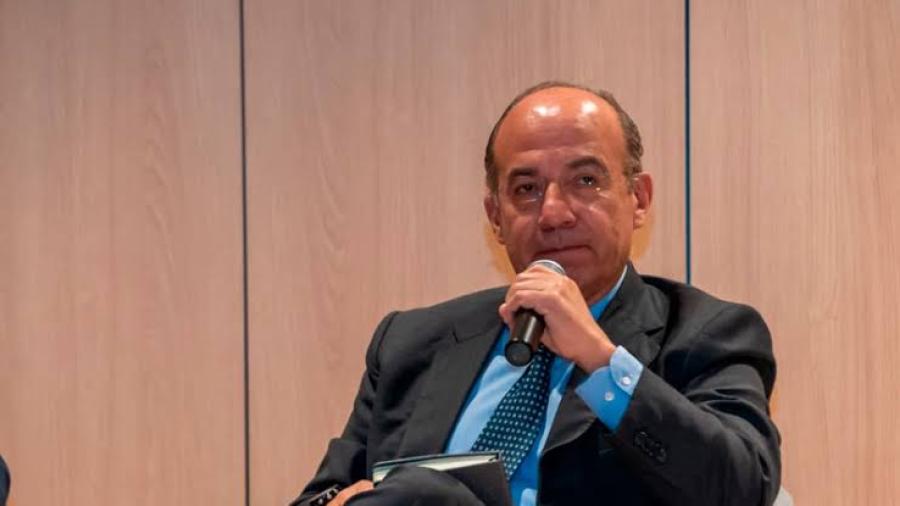Marko Cortés arremete contra Felipe Calderón criticando su presidencia