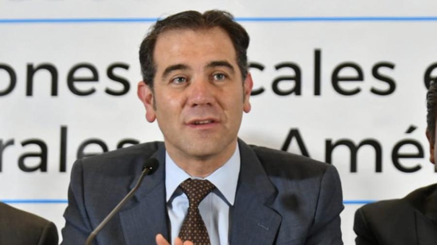 Lorenzo Córdova advierte contra recorte adicional al INE