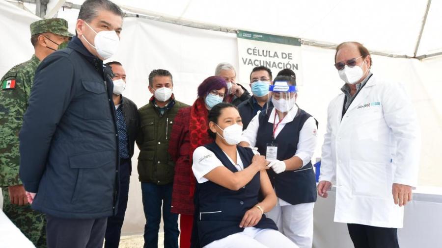 Inicia Coahuila vacunación contra el COVID-19 