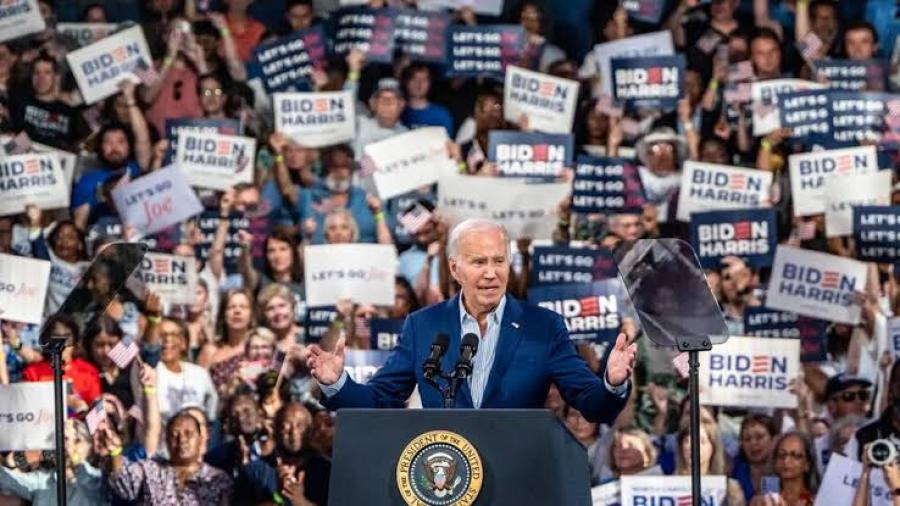 Tras críticas, familia de Biden pide que no se baje de la contienda presidencial